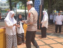 Hari Santri Nasional, Kapolres Banjar Bagikan Uang ke Sejumlah Santri dan Santriwati