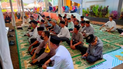 Polisi di Kota Banjar Hadiri Peringatan Maulid Nabi, Sampaikan Pesan-pesan Kamtibmas