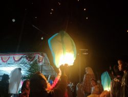 Meskipun Dilanda Banjir, Satu Bentuk Syukur Warga di Karangnangka Pangandaran Melepaskan 100 Lampu Lampion