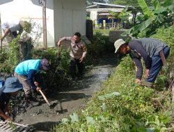 Cara Pendekatan, Polisi di Kota Banjar Ikut Gotong Royong Bersama Masyarakat