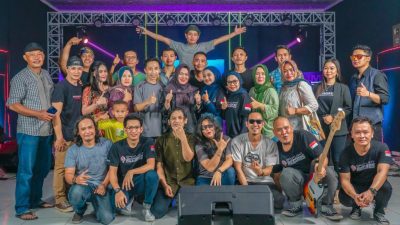Istri Wabup Pangandaran Sambangi Studio SpotLight Indonesia, Talent Senang Karena Masih Ada yang Peduli