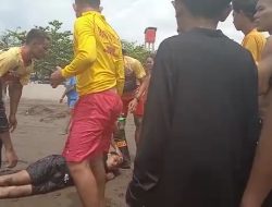Dua Pelajar Tasikmalaya Hilang Tergulung Ombak di Pantai Pangandaran, Satu Orang Belum Ditemukan
