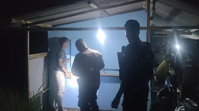 Malam-malam, Puluhan Polisi di Pangandaran Datangi Warung Penjual Miras