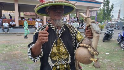 Kerap Dianggap ODGJ, Abah Iso Hadiri Hari Jadi Ciamis