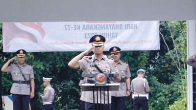 HUT Bhayangkara ke 77, Polres Banjar Gelar Upacara Ziarah