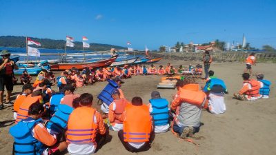 HUT SAR Barakuda Pangandaran, Bersama JQR Latih Nelayan