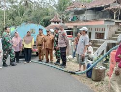 Bentuk Kepedulian, Kodim 0625/Pangandaran Salurkan Air Bersih Untuk Warga