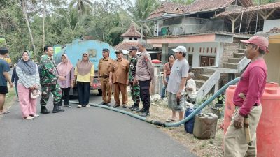 Bentuk Kepedulian, Kodim 0625/Pangandaran Salurkan Air Bersih Untuk Warga