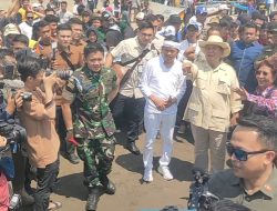 Datang ke Pangandaran, Prabowo Subianto Disambut Antusias Warga