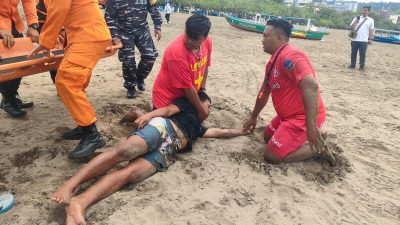 Potensi SAR Gabungan di Pangandaran Simulasi Penyelamatan Wisatawan Tenggelam