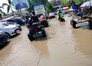 Becek! Akses Jalan di Kawasan Wisata Pangandaran Tergenang Air