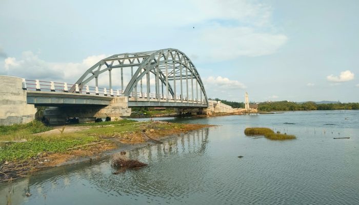 Spot di Jembatan Wiradinata Ranggajipang Pangandaran, Bisa Sembari Mancing