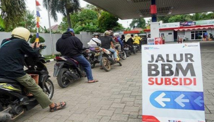 Pemerintah Akan Batasi Pembelian BBM Bersubsidi 