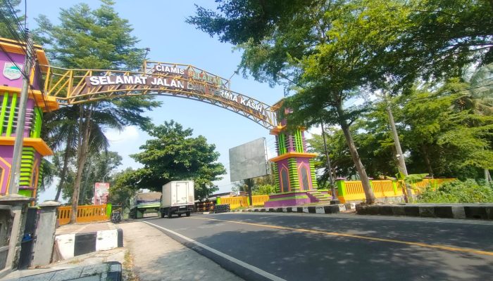 Kondisi Ruas Jalan Raya Nasional Pangandaran di Perbatasan Ciamis