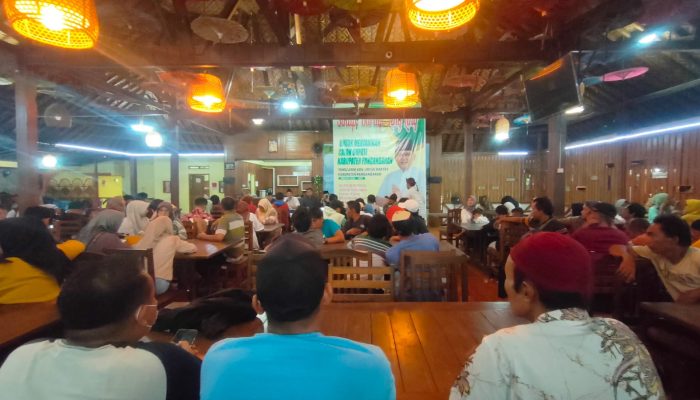 MEMANAS! Ratusan Orang di Pangandaran Deklarasi Dukung Ling Ling di Pilkada 2024