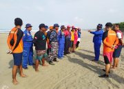 Balawista Pangandaran Peringatkan Wisatawan Tatati Rambu-rambu Larangan Berenang 