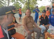 Rasa Kemanusiaan, Dadang Okta Bacalon Bupati Pangandaran Sambangi Tim SAR Gabungan