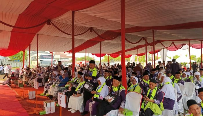 Kamis Pagi, Ratusan Calon Jemaah Haji Pangandaran Diberangkatkan