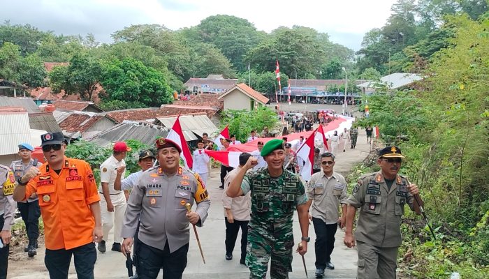 Tingkatkan Semangat Kebangsaan, Kodim 0625 Pangandaran Kirab Kain Merah Putih