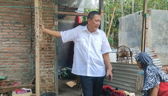 Akhirnya, Janda Miskin di Pangandaran Dapat Bantuan dari Ujang Endin