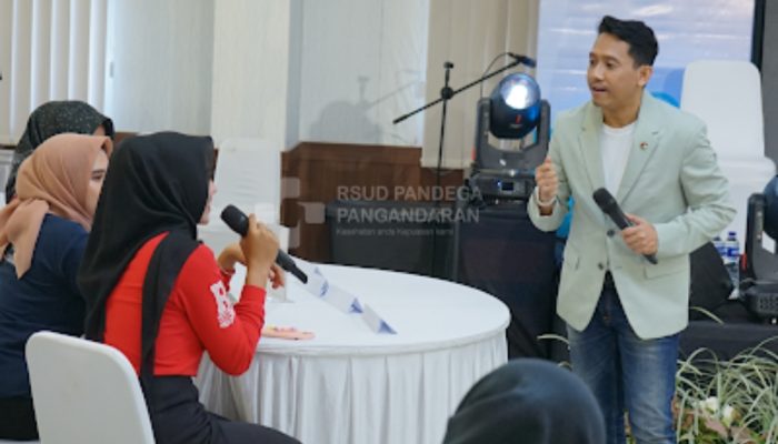 DJ Arie; Pegawai Rumah Sakit Harus Kuasai Public Speaking