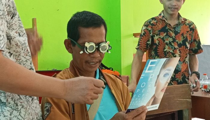 Alumni 1979 SMAN 7 Jakarta Gelar Pengobatan Gratis  di Pangandaran