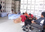 Senyum Kaum Disabilitas di Pangandaran Kala Bekerja di Gudang KPU