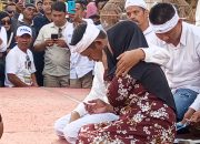 Banjir Air Mata Warnai Tasyakuran Pelantikan Prabowo di Pangandaran, Ini Penyebabnya
