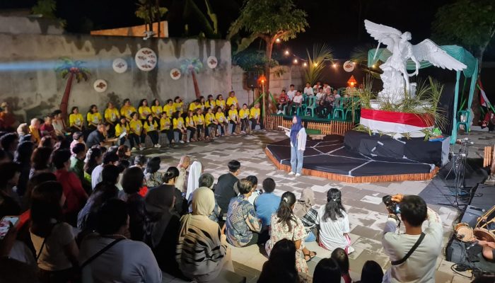Kemeriahan Sendratari Musikal Nini Anteh Ngabungbang Jaman di Pangandaran