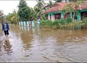 Diduga Akibat Normalisasi Tanggul, Kampung Anggaraksan di Pangandaran Terendam Banjir