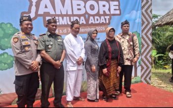 Bupati Pangandaran Hj Citra Pitriyami saat menghadiri Jambore Pemuda Adat di Desa Cikalong Jumat (5/9/2025)