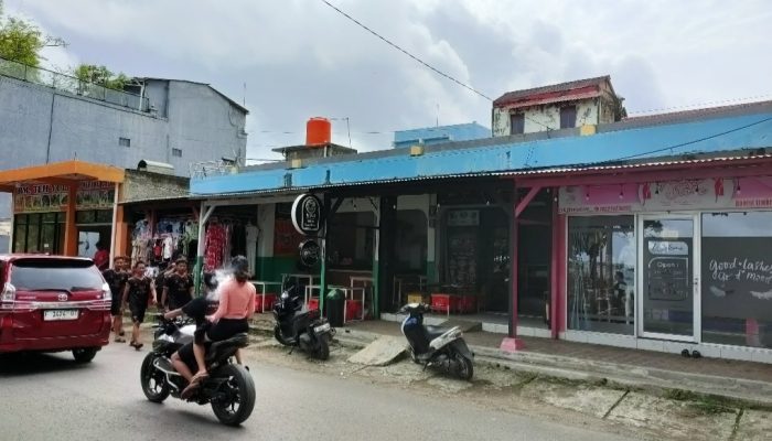 Warung Kaki Lima W.K.S Burjo Sinar Bulan, Tempat Nongkron Seru dan Beda Dari yang Lain